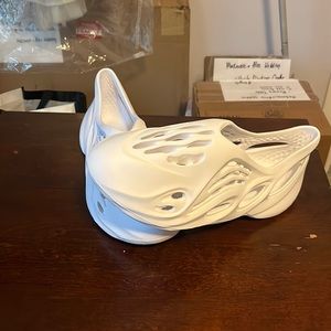 Offbrand foam runners